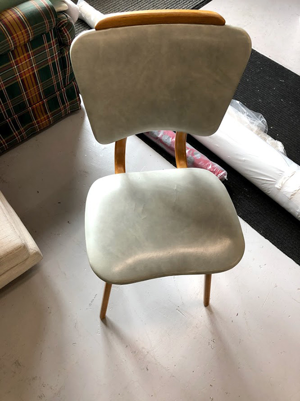 keukenstoelen-stofferen-weert